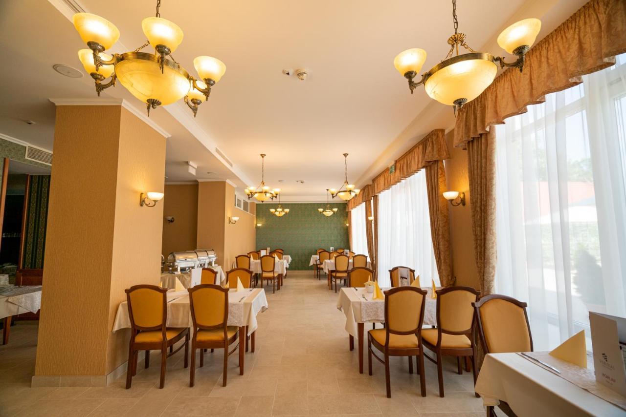 Elizabeth Hotel Gyula Exterior photo