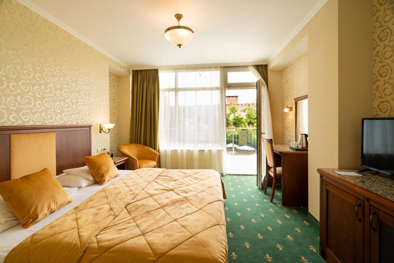 Elizabeth Hotel Gyula Exterior photo