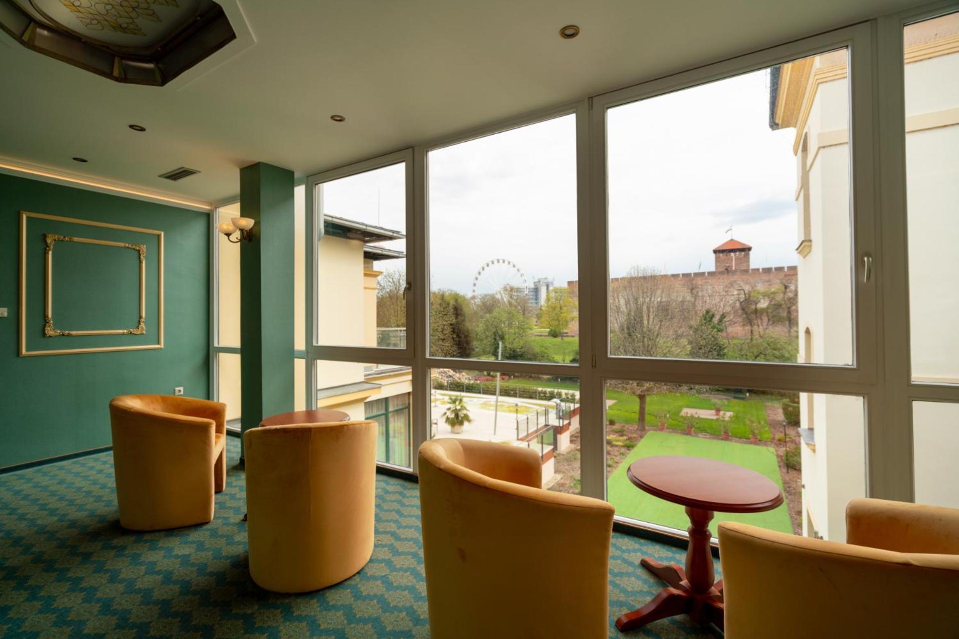Elizabeth Hotel Gyula Exterior photo